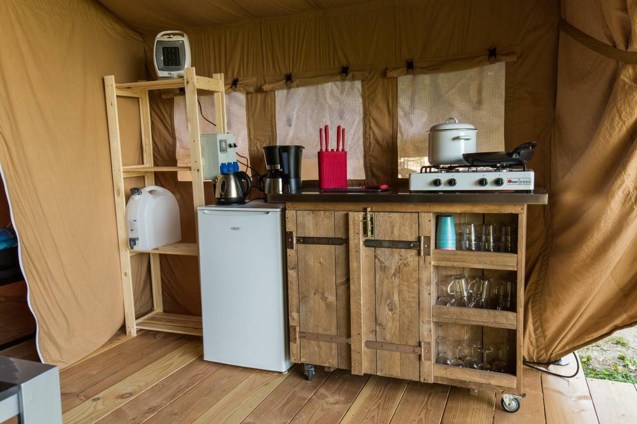 Safari Tent At Camping Le Roptai Rochefort Exterior foto